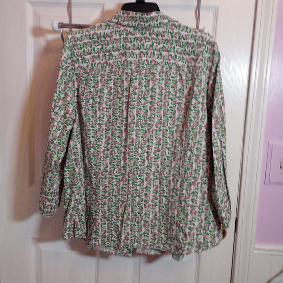 SKU 115W Westbound Women Short Sleeve Button Down Top. - Picture 3 of 5